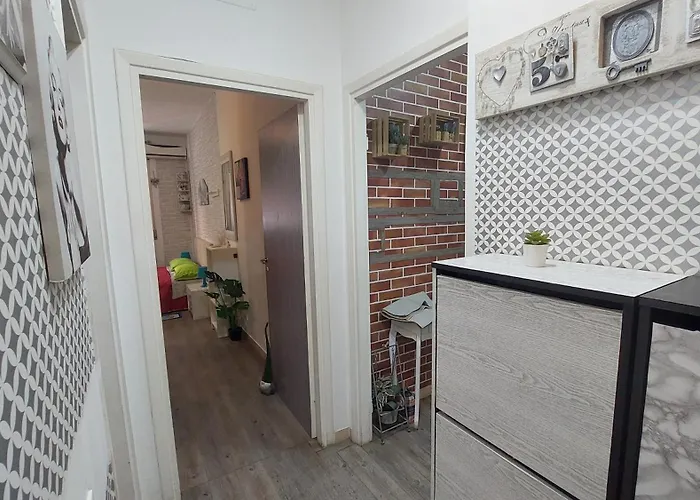 The Center Apartment